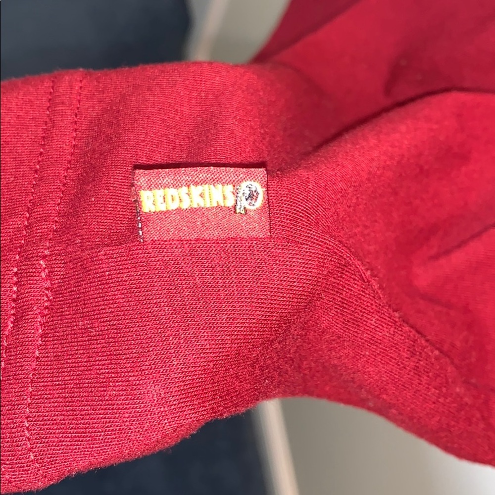 Nike Burgundy T-Shirt - Picture 3 of 4